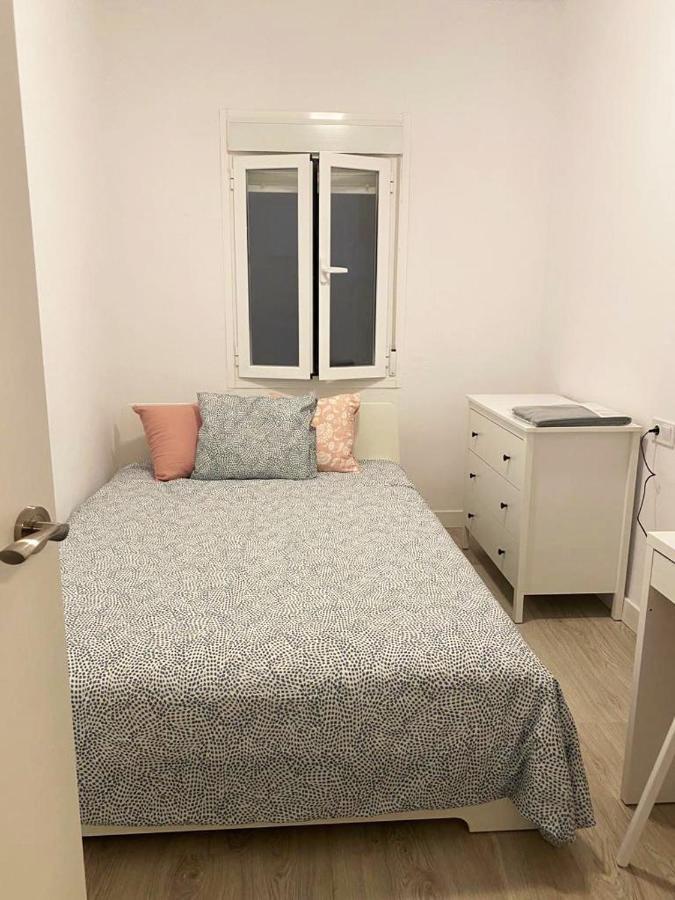 Malvarrosa Private Rooms In Shared Apartment บาเลนเซีย ภายนอก รูปภาพ