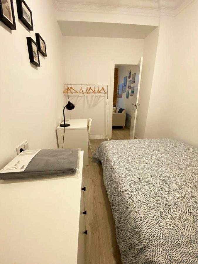 Malvarrosa Private Rooms In Shared Apartment บาเลนเซีย ภายนอก รูปภาพ